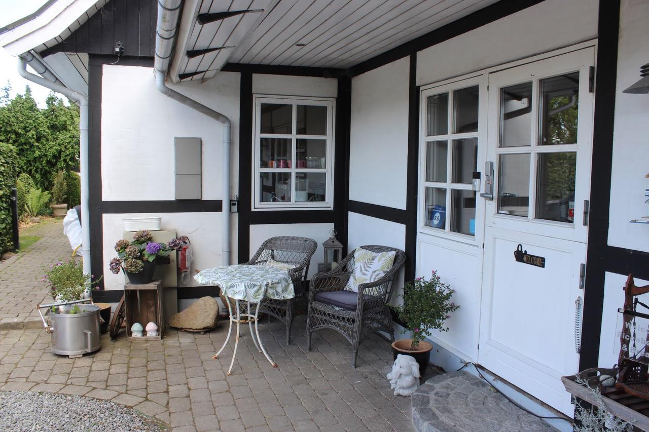 Piccobello Bed & Breakfast Valloby Koge エクステリア 写真